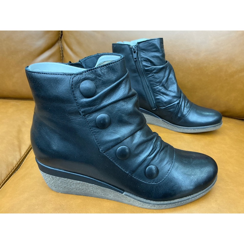 Miz Mooz Maxy Wedge Bootie Womens 38 Black New Ruched Leather Button Ankle